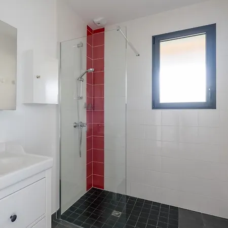 Maison Neuve Pour 4 Adultes - 2 Enfants - Jardin *