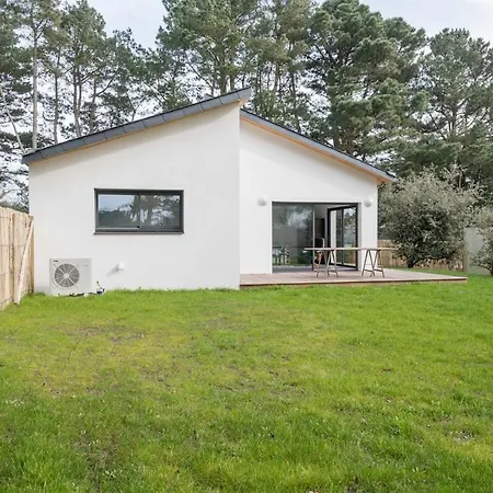 Maison Neuve Pour 4 Adultes - 2 Enfants - Jardin Nyaraló *